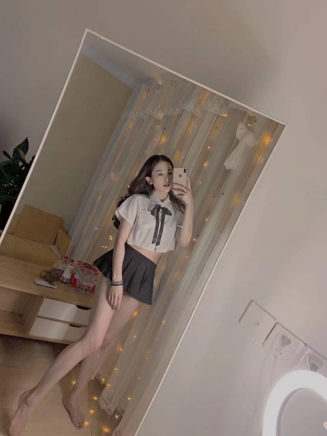 夫子庙长白街大长腿可欣